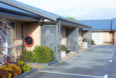 Admiral Court Motel & Apartments - Accommodation New Zealand 1