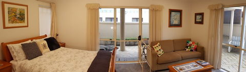 Beachside Bed & Breakfast - Accommodation New Zealand 0