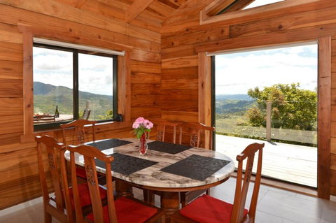 Fern Ridge Hideaway - Accommodation New Zealand 4