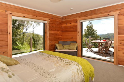 Fern Ridge Hideaway - Accommodation New Zealand 7
