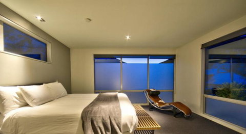 Modern Family - Accommodation New Zealand 6