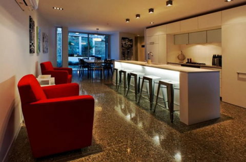 Chic In The City - Accommodation New Zealand 1