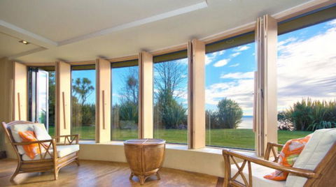Lake Front Taupo - Accommodation New Zealand 0