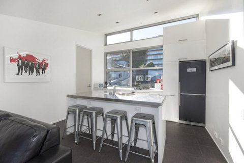 Brilliant Central Location - Accommodation New Zealand 2