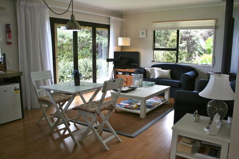 Bay Lodge Cottage - Accommodation New Zealand 1