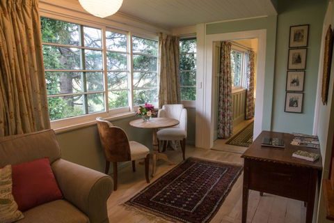 Top Cottage - Accommodation New Zealand 2