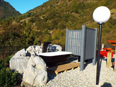 Rocky Ridge Cottage - Accommodation New Zealand 1