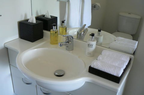 Rocky Ridge Cottage - Accommodation New Zealand 22