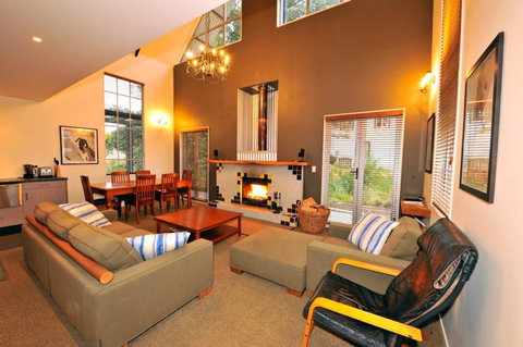 Awatea Chalet - Accommodation New Zealand 1