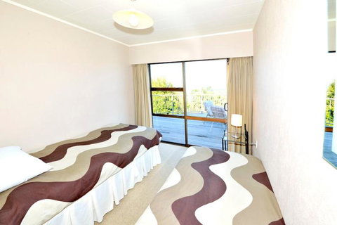 At Cathedral Cove - Accommodation New Zealand 5