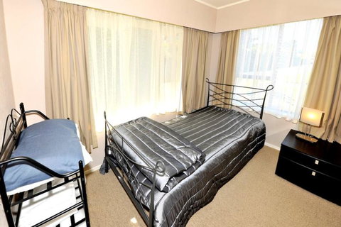 At Cathedral Cove - Accommodation New Zealand 6