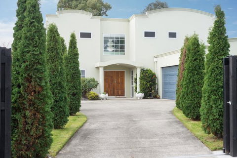 Kuru's Villa - Accommodation New Zealand 0