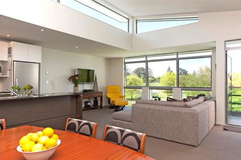Watermark Harbourside Villa - Accommodation New Zealand 2