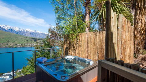 Views On Tussock  - Accommodation New Zealand 2