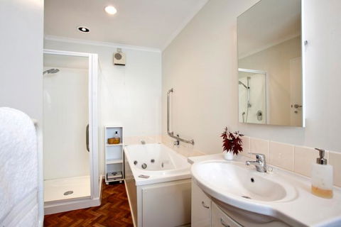 Serenity Found - Accommodation New Zealand 5