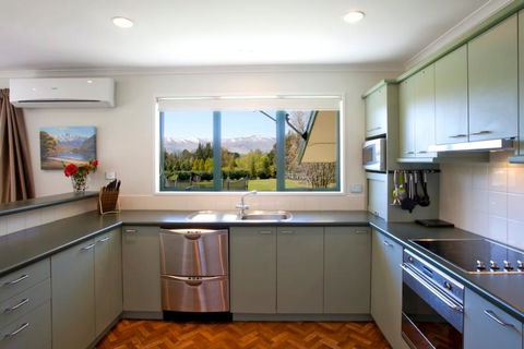 Serenity Found - Accommodation New Zealand 7
