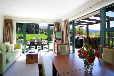 Serenity Found - Accommodation New Zealand 8