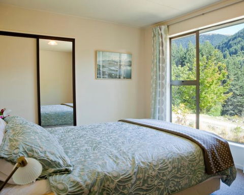 Remarkable Views - Accommodation New Zealand 4