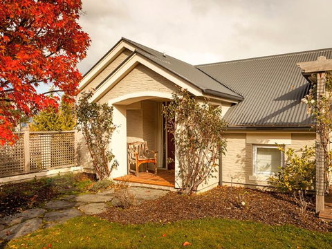 Queenstown Peaks - Accommodation New Zealand 0