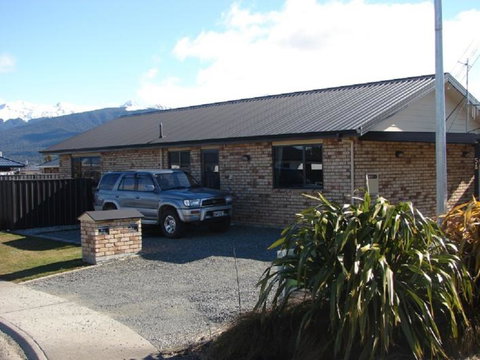 Earls Cottage - Accommodation New Zealand 0