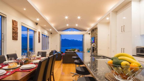 Mountain Vista  - Accommodation New Zealand 4