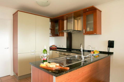 Blue Pacific Quality Apartments - Accommodation New Zealand 7