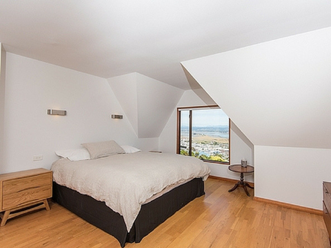 Eagles Nest Nelson - Nelson Holiday House - Accommodation New Zealand 1