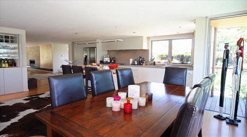 Lakefront Wanaka House - Accommodation New Zealand 4