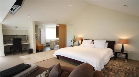 Lakefront Wanaka House - Accommodation New Zealand 5