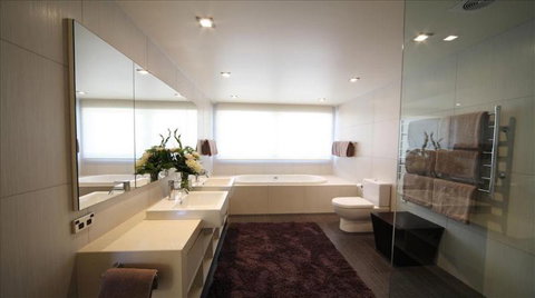 Lakefront Wanaka House - Accommodation New Zealand 6
