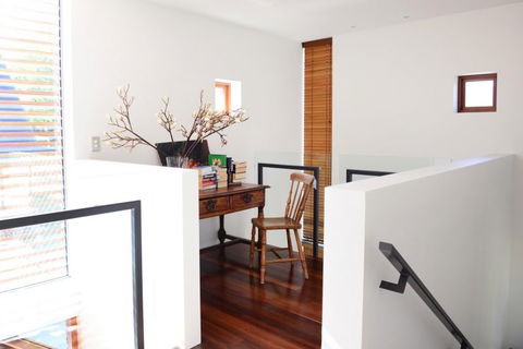 Lakeside Residence Wanaka - Accommodation New Zealand 12