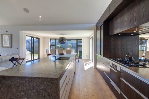 Release Wanaka - Infinity Drive - Accommodation New Zealand 2