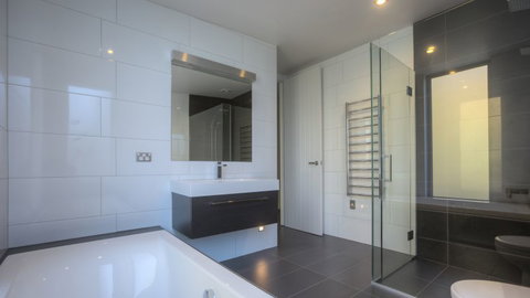 Release Wanaka - Brownston Street - Accommodation New Zealand 3