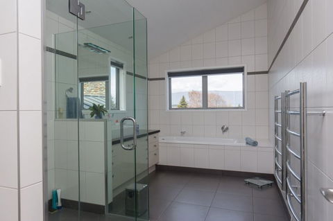 Release Wanaka - Beacon Point  - Accommodation New Zealand 15