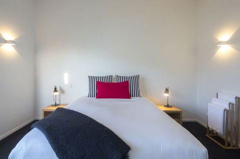 Remarkable Views - Accommodation New Zealand 6