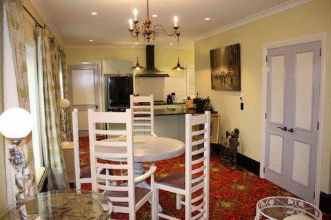 Richmond Townhouse - Accommodation New Zealand 2