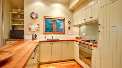 Hatepe House - Accommodation New Zealand 5
