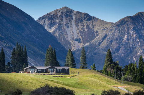 Lake Ohau Quarters - Accommodation New Zealand 0