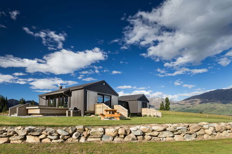 Lake Ohau Quarters - Accommodation New Zealand 1