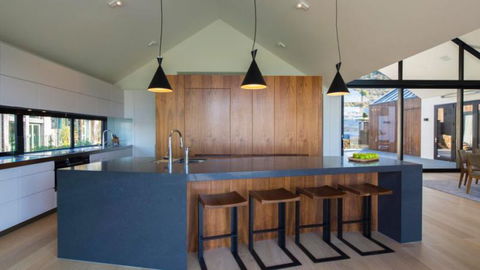 Sunrise Bay, Wanaka - Accommodation New Zealand 1