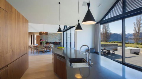 Sunrise Bay, Wanaka - Accommodation New Zealand 2