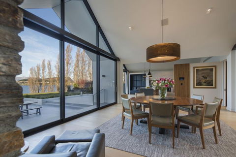 Sunrise Bay, Wanaka - Accommodation New Zealand 5