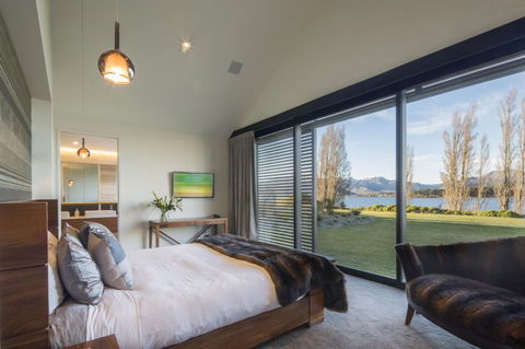 Sunrise Bay, Wanaka - Accommodation New Zealand 9