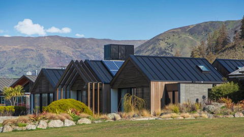 Sunrise Bay, Wanaka - Accommodation New Zealand 21