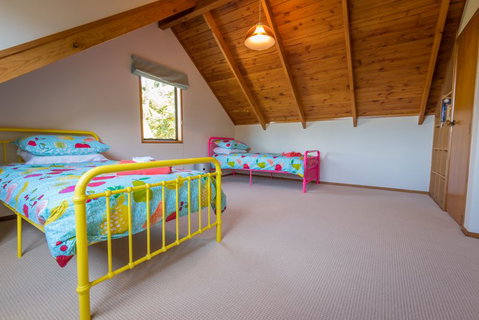 Retreat On The Ridge - Accommodation New Zealand 5
