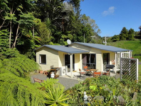 Otaramarae Sunshine - Accommodation New Zealand 0