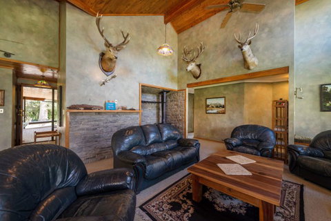 Willowwood Retreat - Accommodation New Zealand 3