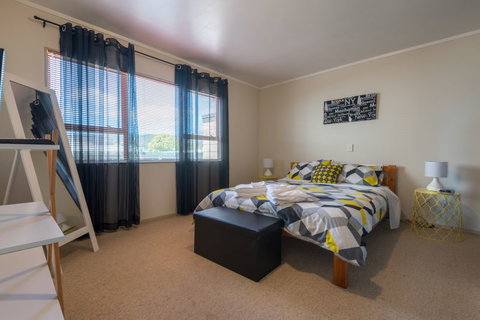 Number 9 Retreat - Accommodation New Zealand 7