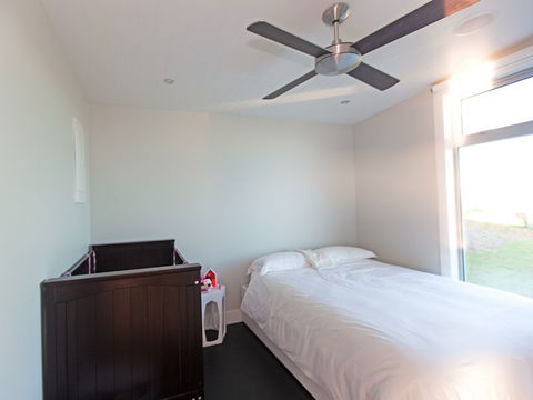 The Glass House  - Accommodation New Zealand 4