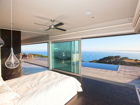 The Glass House  - Accommodation New Zealand 7
